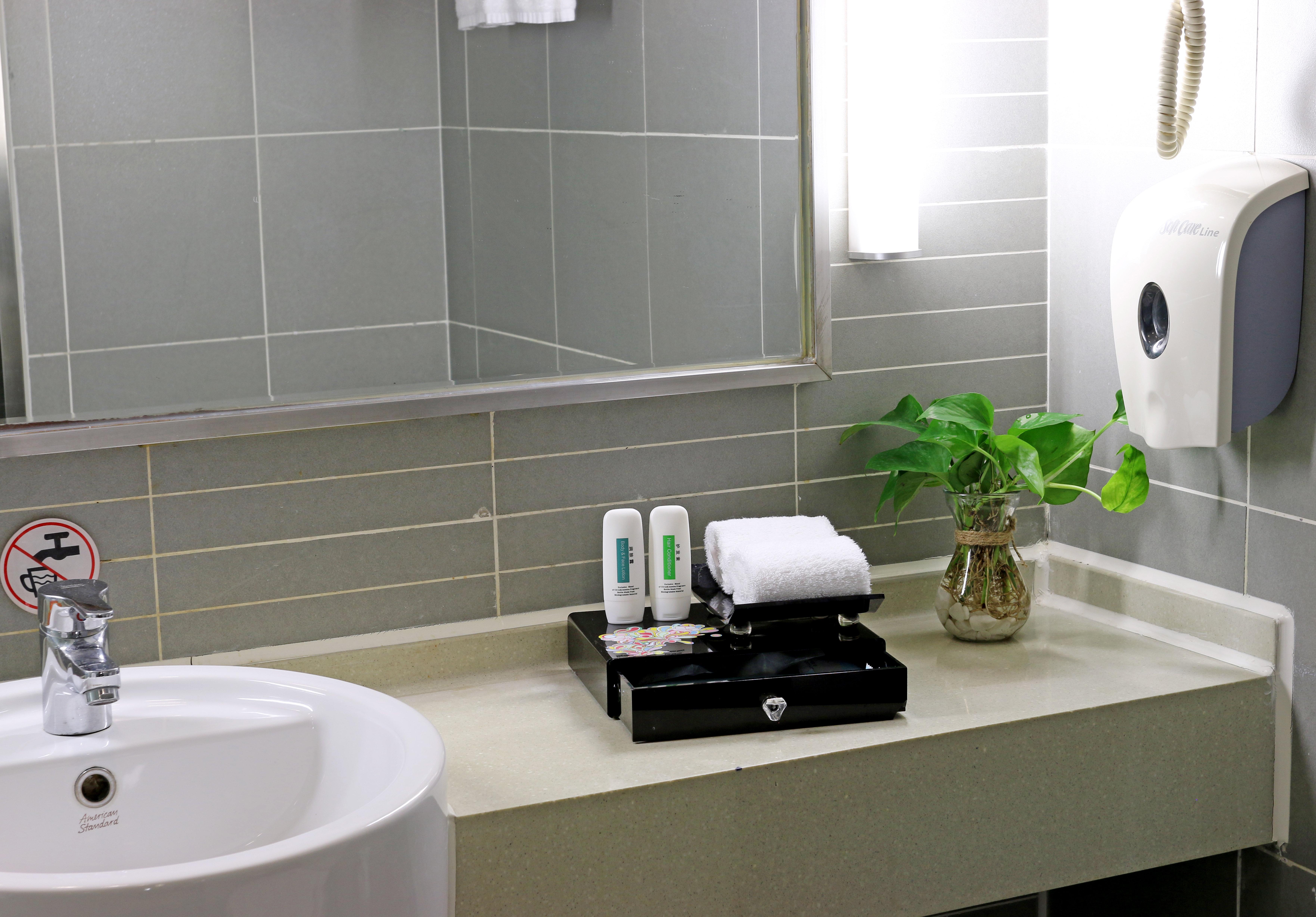 Holiday Inn Express Chengdu Wuhou By Ihg-Wuhou Temple And Jinli ภายนอก รูปภาพ