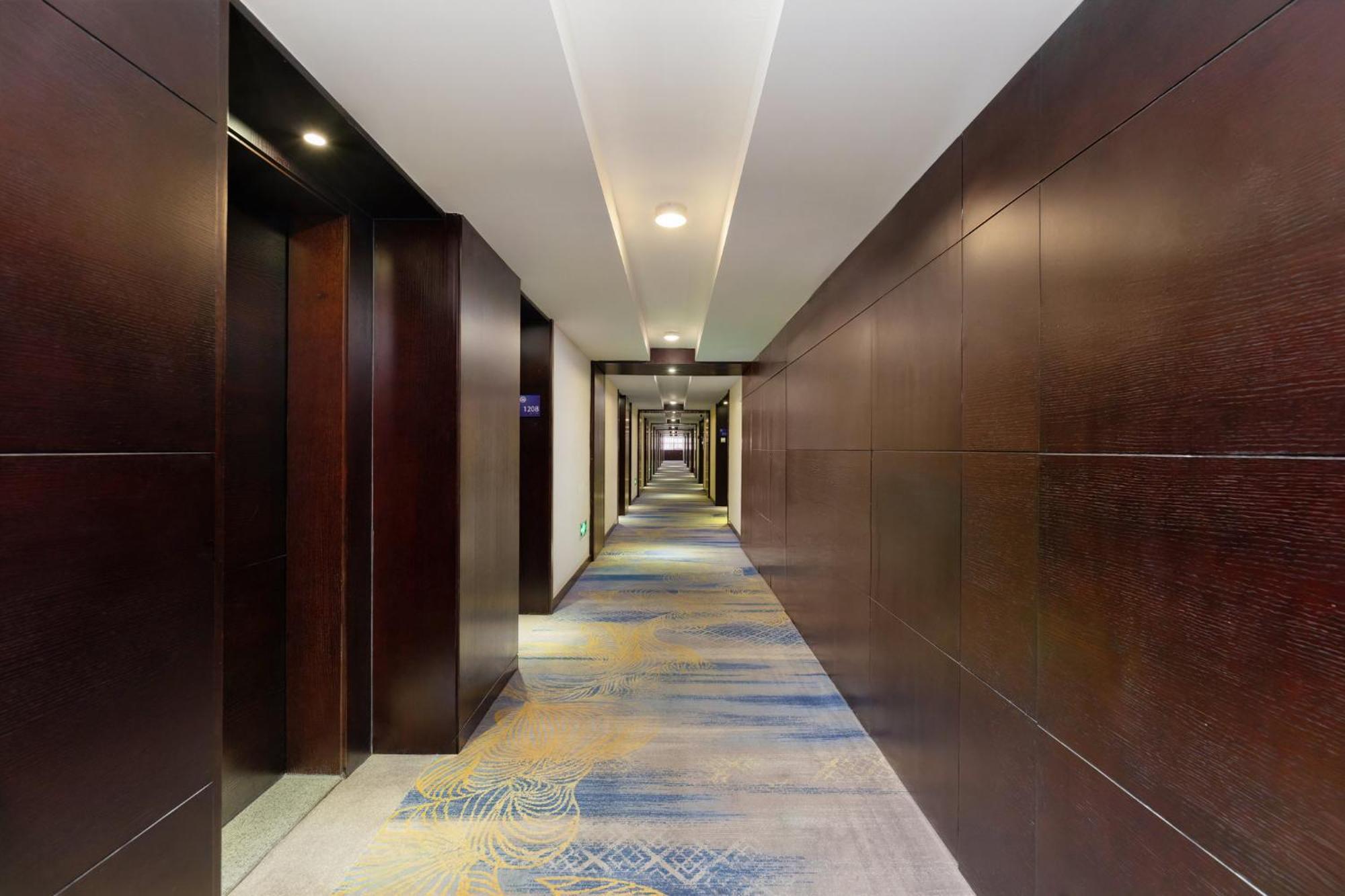 Holiday Inn Express Chengdu Wuhou By Ihg-Wuhou Temple And Jinli ภายนอก รูปภาพ