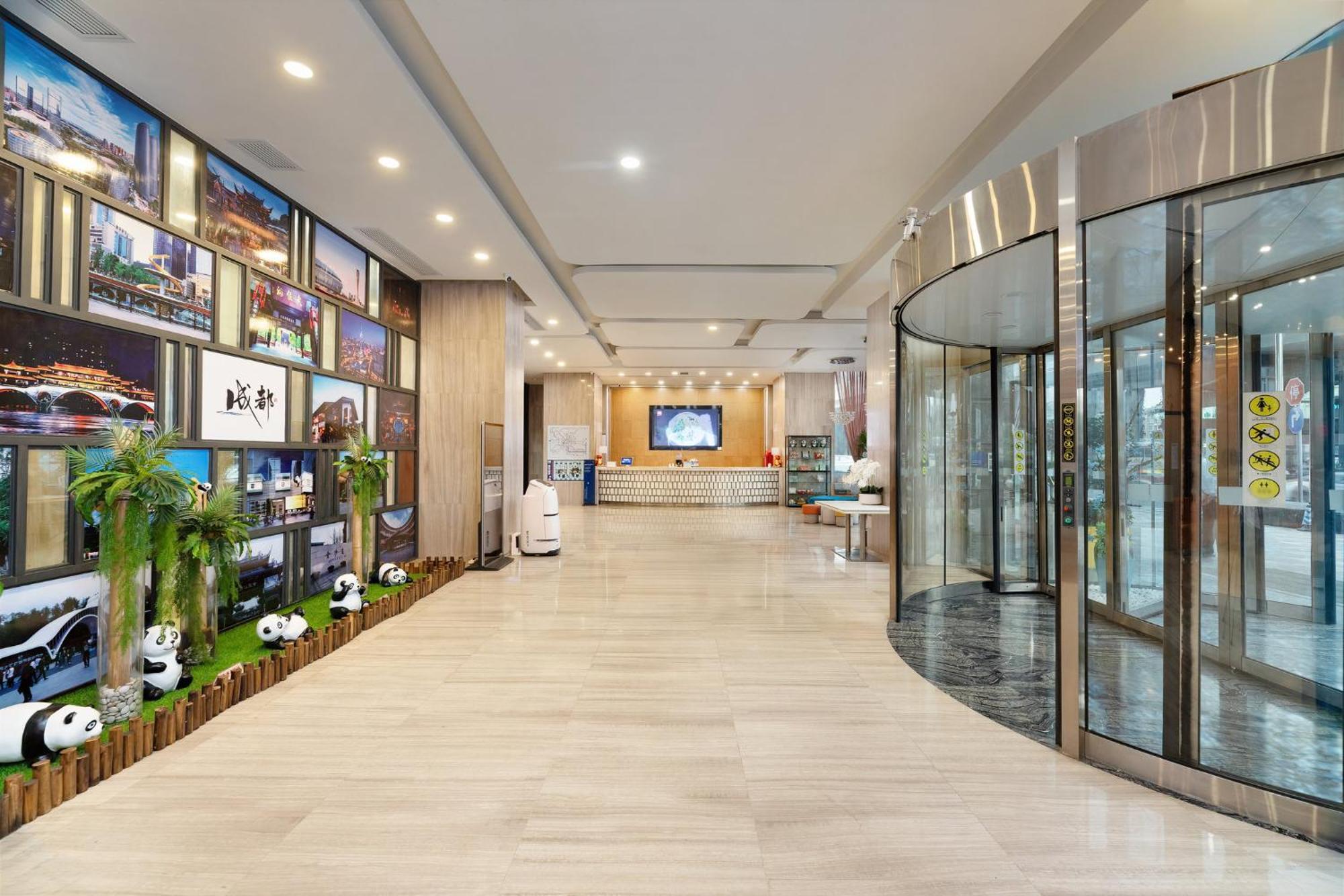 Holiday Inn Express Chengdu Wuhou By Ihg-Wuhou Temple And Jinli ภายนอก รูปภาพ